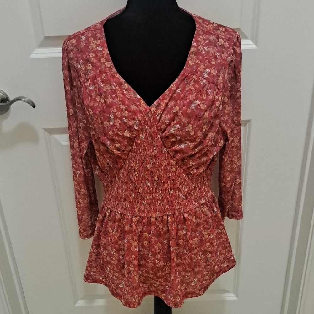 Lane Bryant 14/16 Slimming Stretch Women's Red V-Neck Blouse